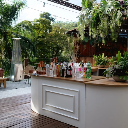 Bar decorado Villa Vezzane